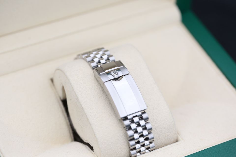 Rolex GMT Master II 126710 BLNR Image 3